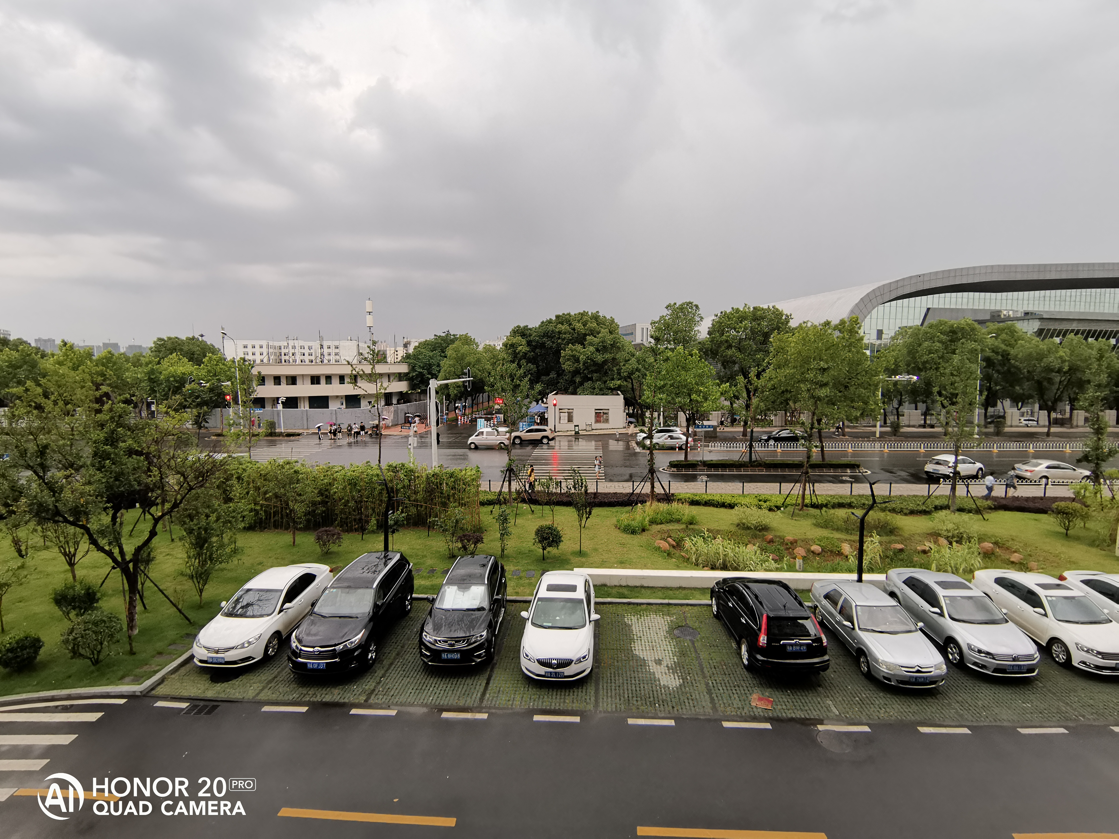 荣耀20pro还值得入手吗,拒绝云测评实战出真理