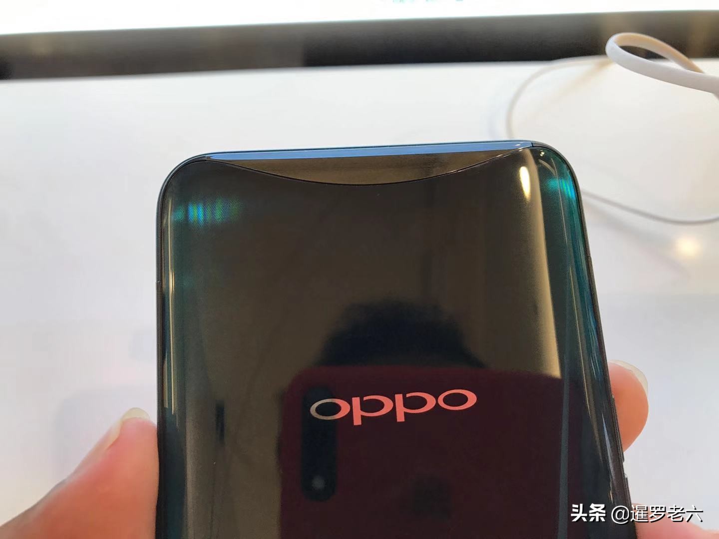 在泰国买手机比国内便宜不？苹果华为三星都卖啥价？答案在这里！