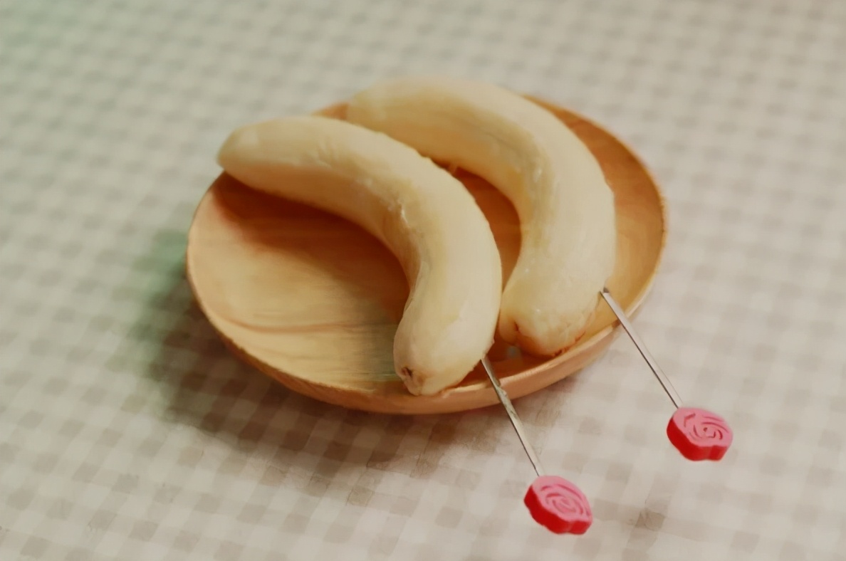 什么水果可以直接冻而且热量还低,什么水果被冰冻之后更好吃