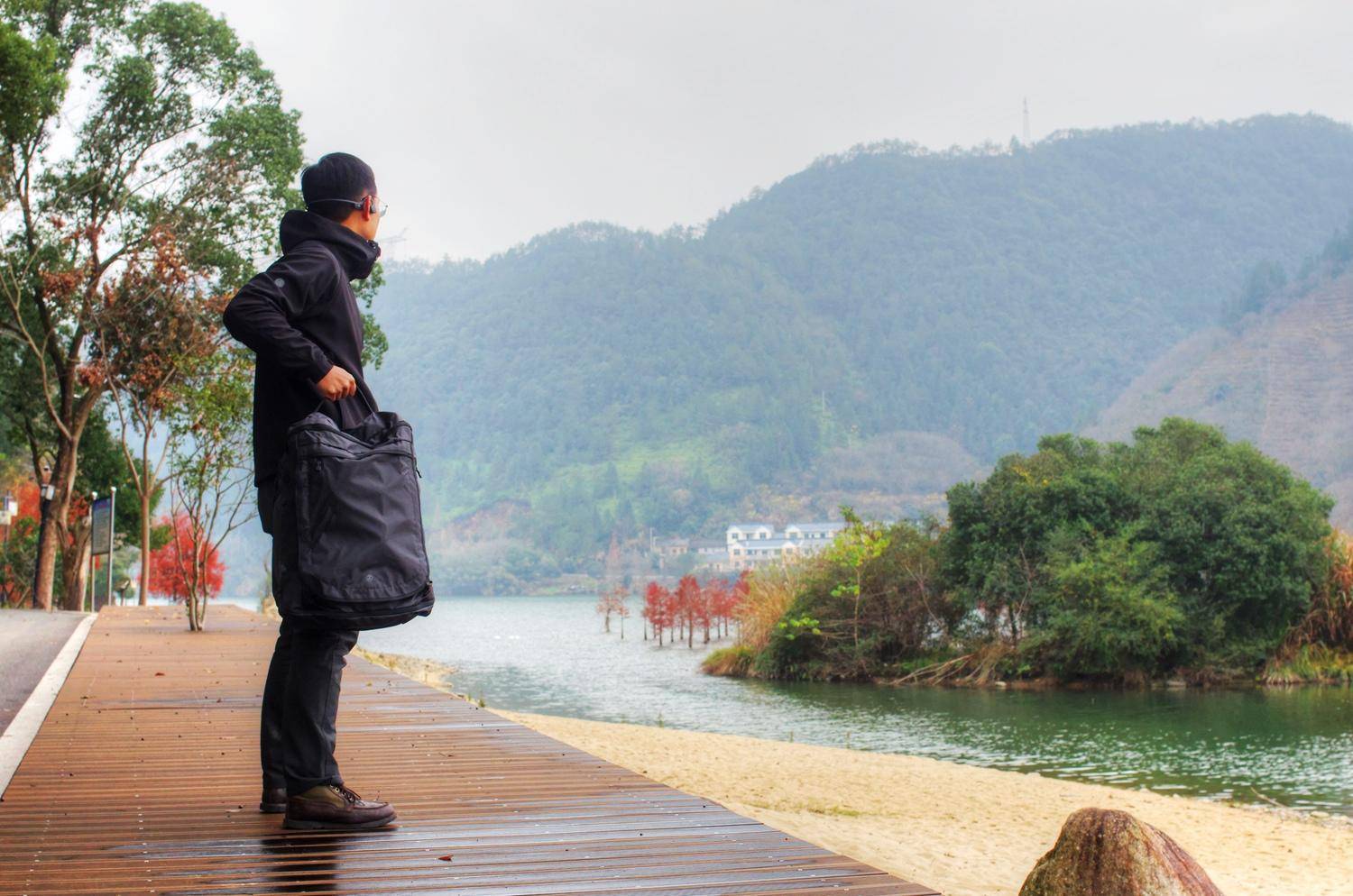 deuter多特背包好不好,多特deuter双肩包