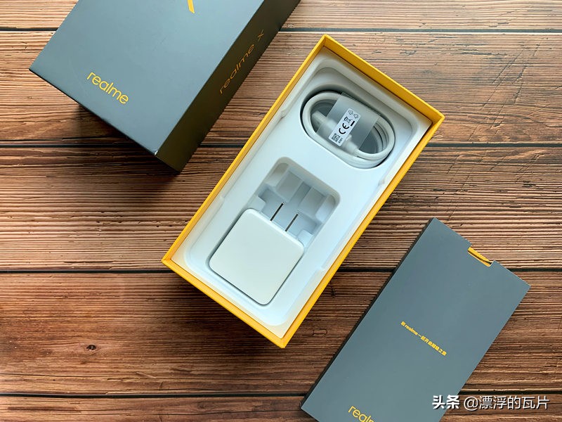 千元性价比高的手机realmeq2,超值千元机推荐