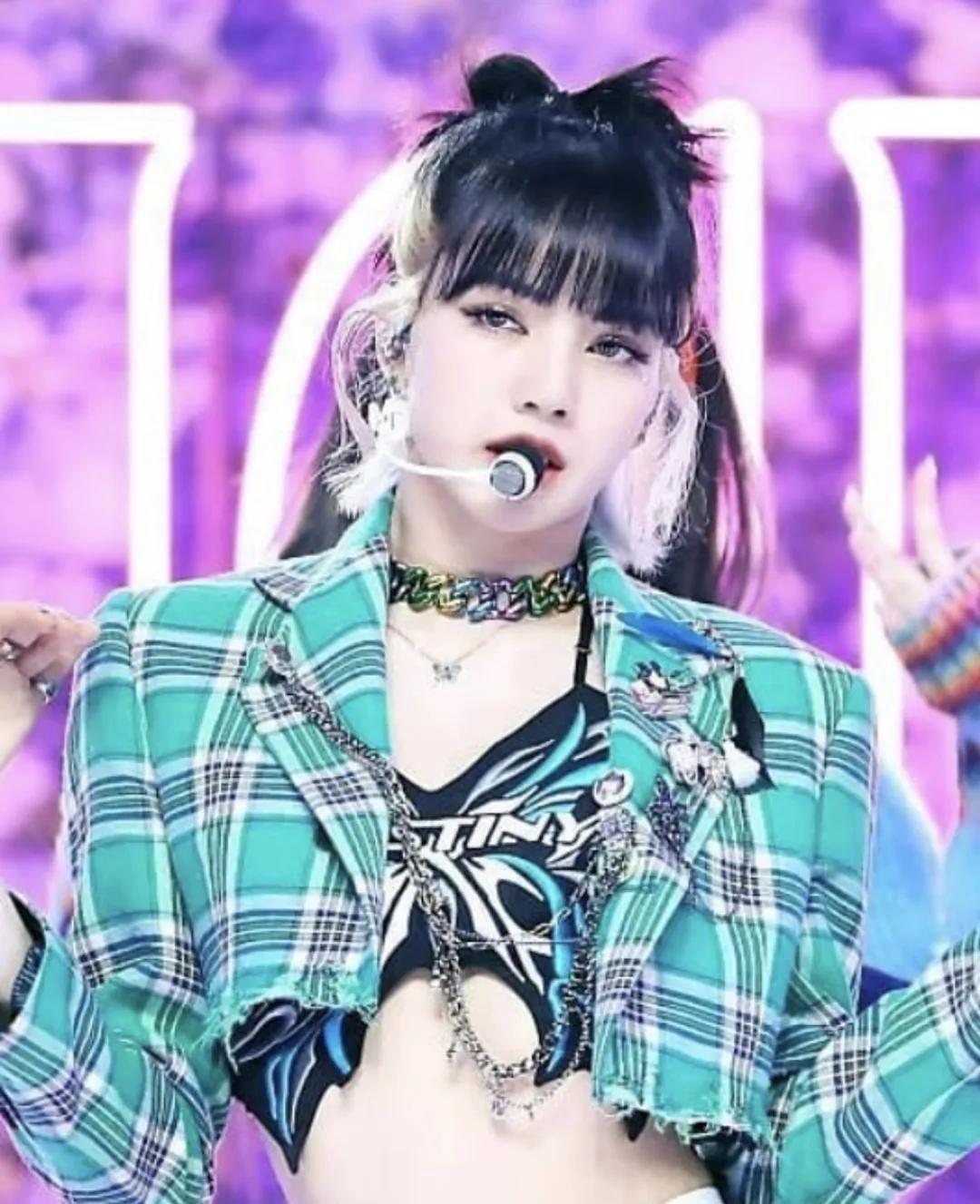 lisa同款的挂耳染,lisa同款挂耳染怎么挑染