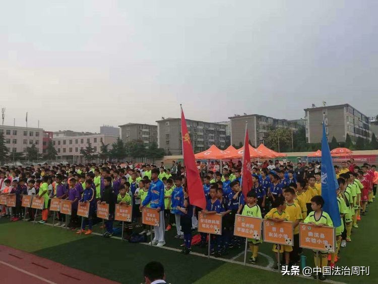 临汾市首届校园足球联赛，曲沃县实验小学足球队首日战报