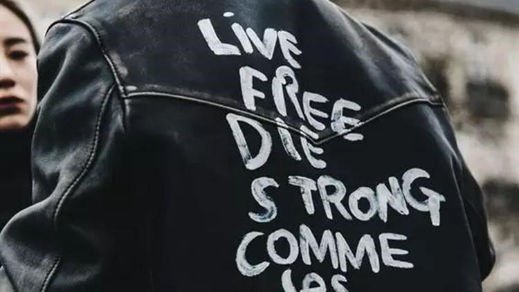 短款皮衣各种时尚搭配图 (高级时髦皮衣穿搭)