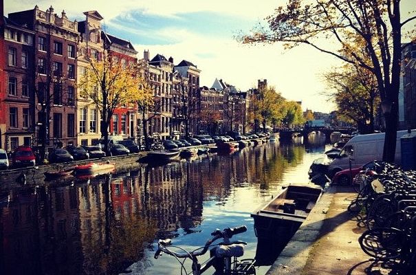 老梁观世界,荷兰购物买什么划算