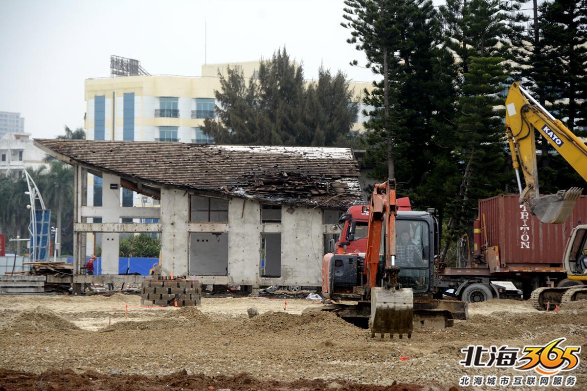 档次提升！北海新“潮”雕初见规模，台阶向海延伸呈现波浪形