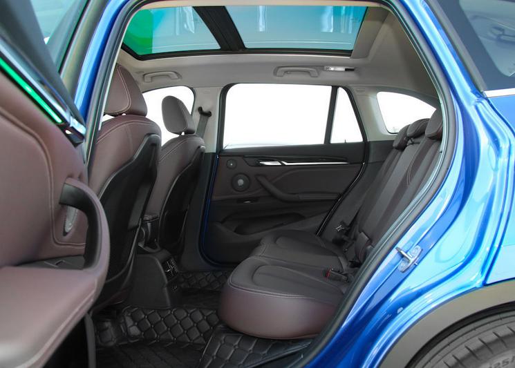 最新款3缸宝马x1值得买吗,2022款宝马x1同级别销量