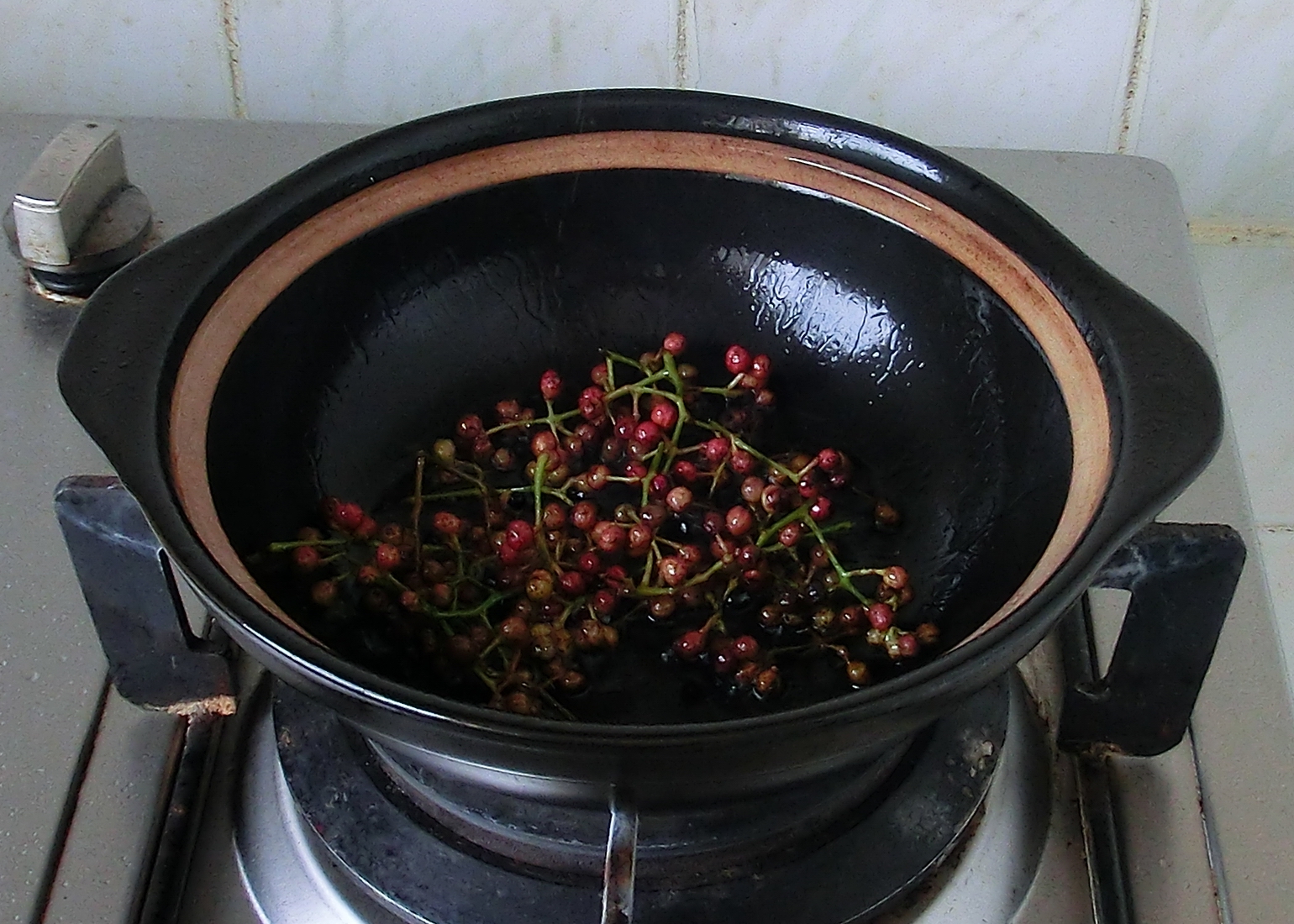 剔除鱼腥线吗,如何摘除鱼的鱼腥线