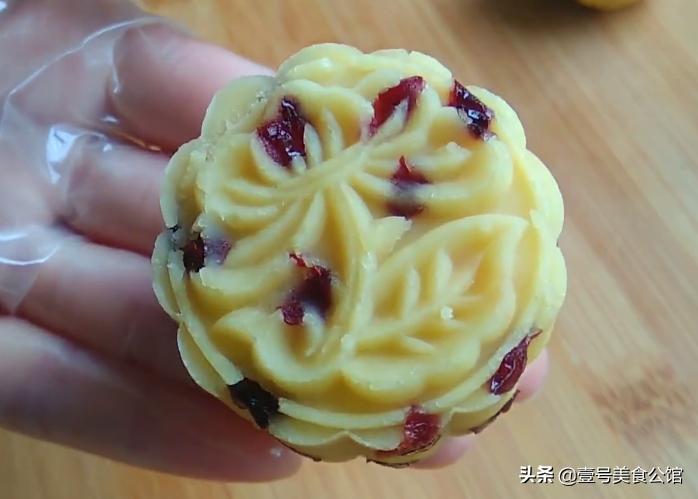 绿豆糕怎么做最简单又好吃,绿豆糕怎么做好吃小视频