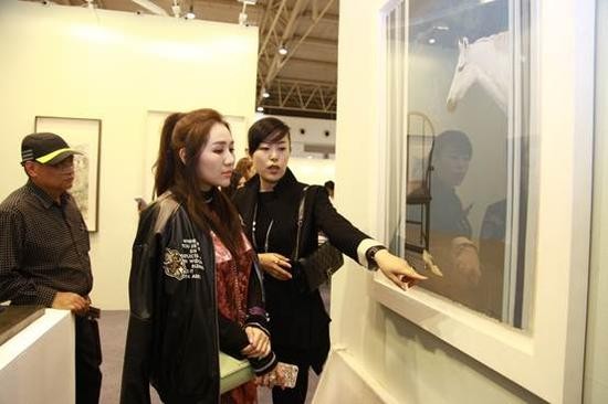 辛奇隆赌王家族,何鸿燊和辛奇隆结婚了吗