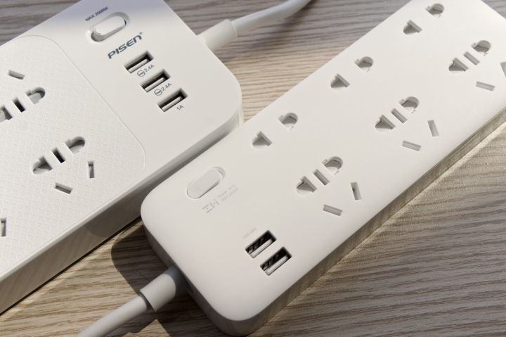 新型插座充电慢,插座不够用就用这款扩展插座