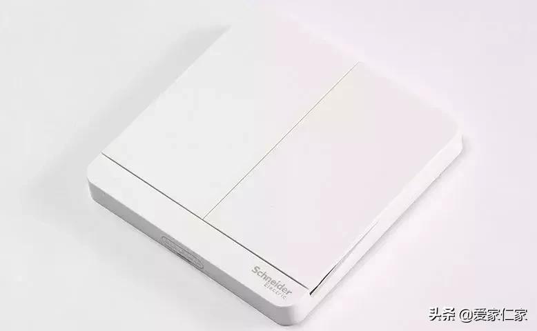 开关插座看似不起眼但千万别乱装,开关插座更换注意事项