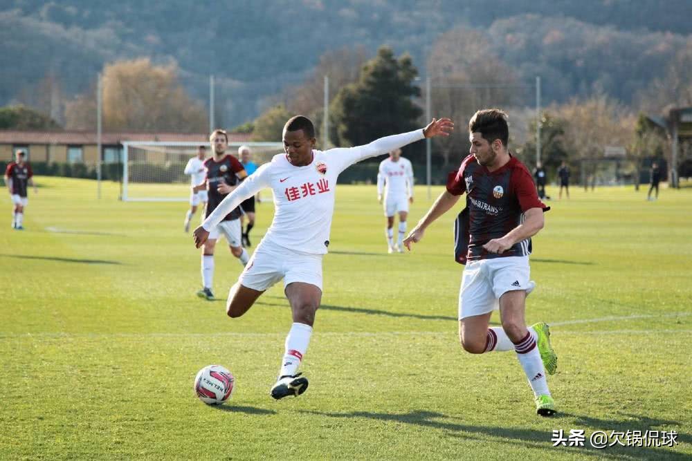喊口号的都是耍流氓！国足只能踢西丙，这就是中国职业足球水平