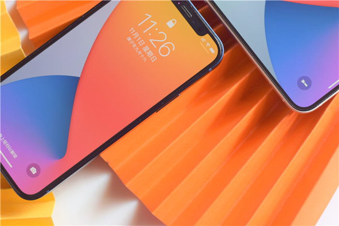 benks贴膜iphone12,蓝色iphone12全包手机壳暗夜绿