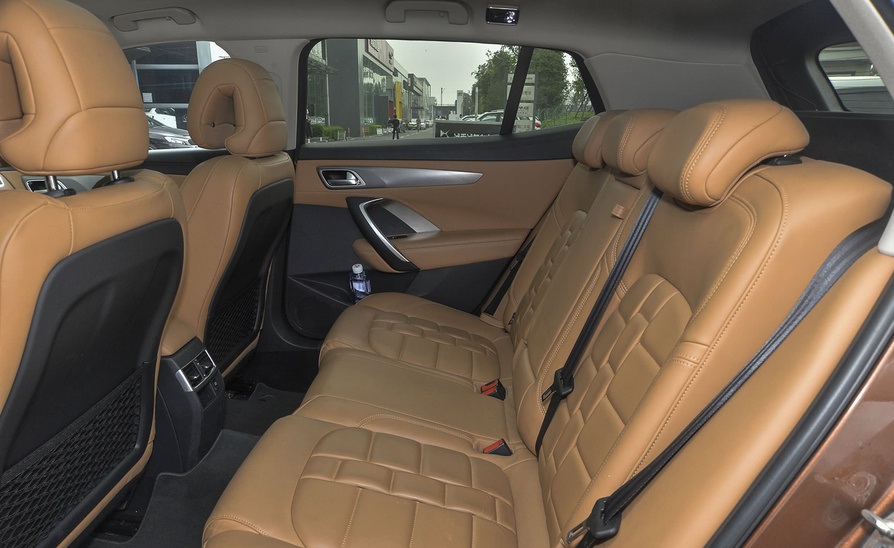 长安谛艾仕2021款全新ds6,2017款谛艾仕ds6豪华版车怎么样