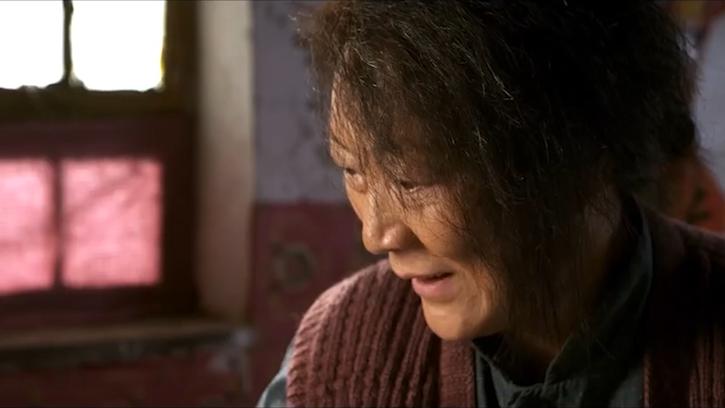 光棍好心收留残疾母女,光棍好心收留精神病女子