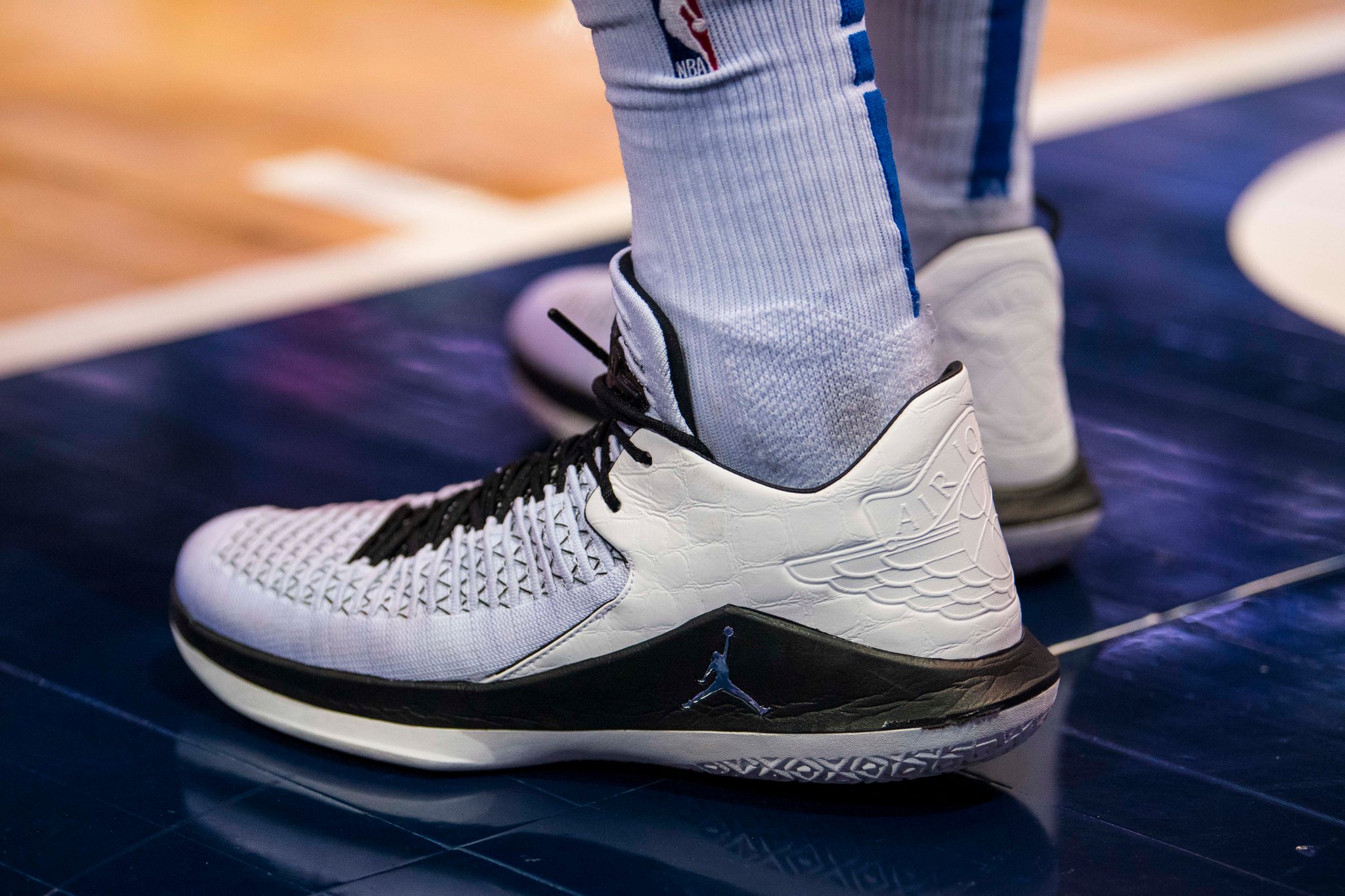 韦德的最新战靴,盘点nba上脚球鞋欧文