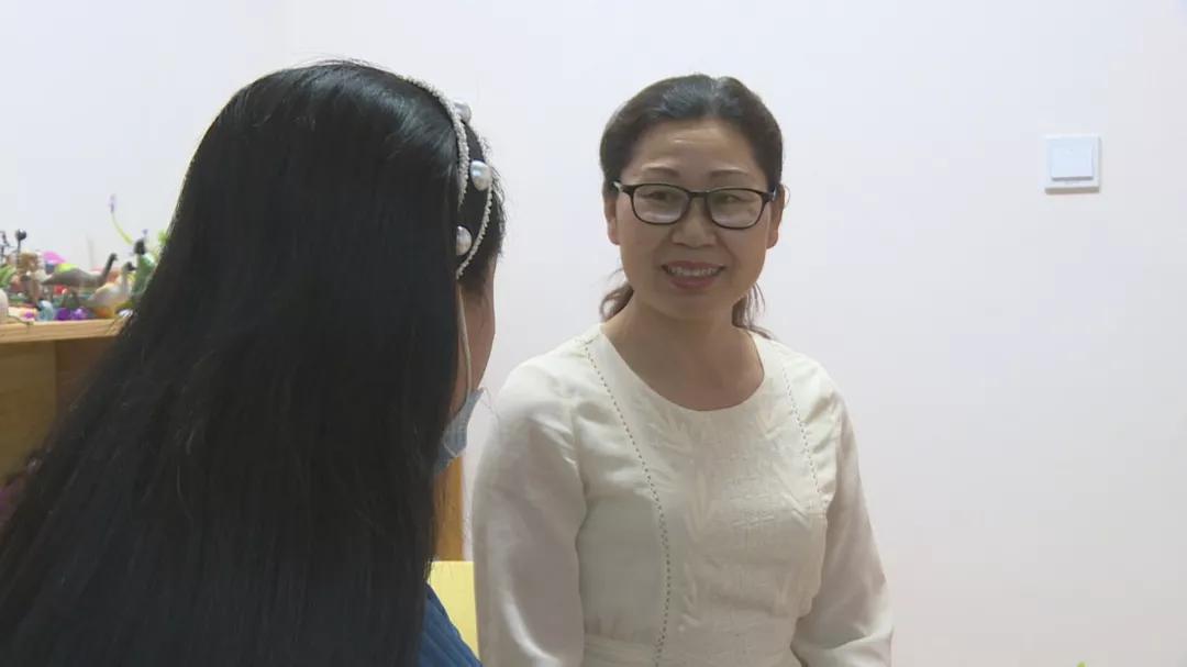 榜样在身边宣传模板,榜样在身边文章