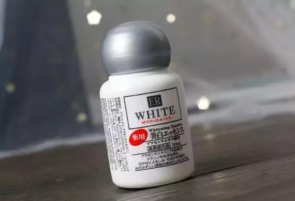 8款最好用护肤品推荐,价格亲民又特别好用的精华