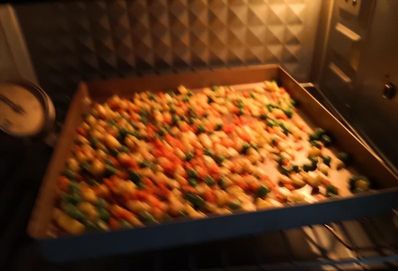 如何用六寸披萨做披萨,用披萨胚子做牛肉披萨