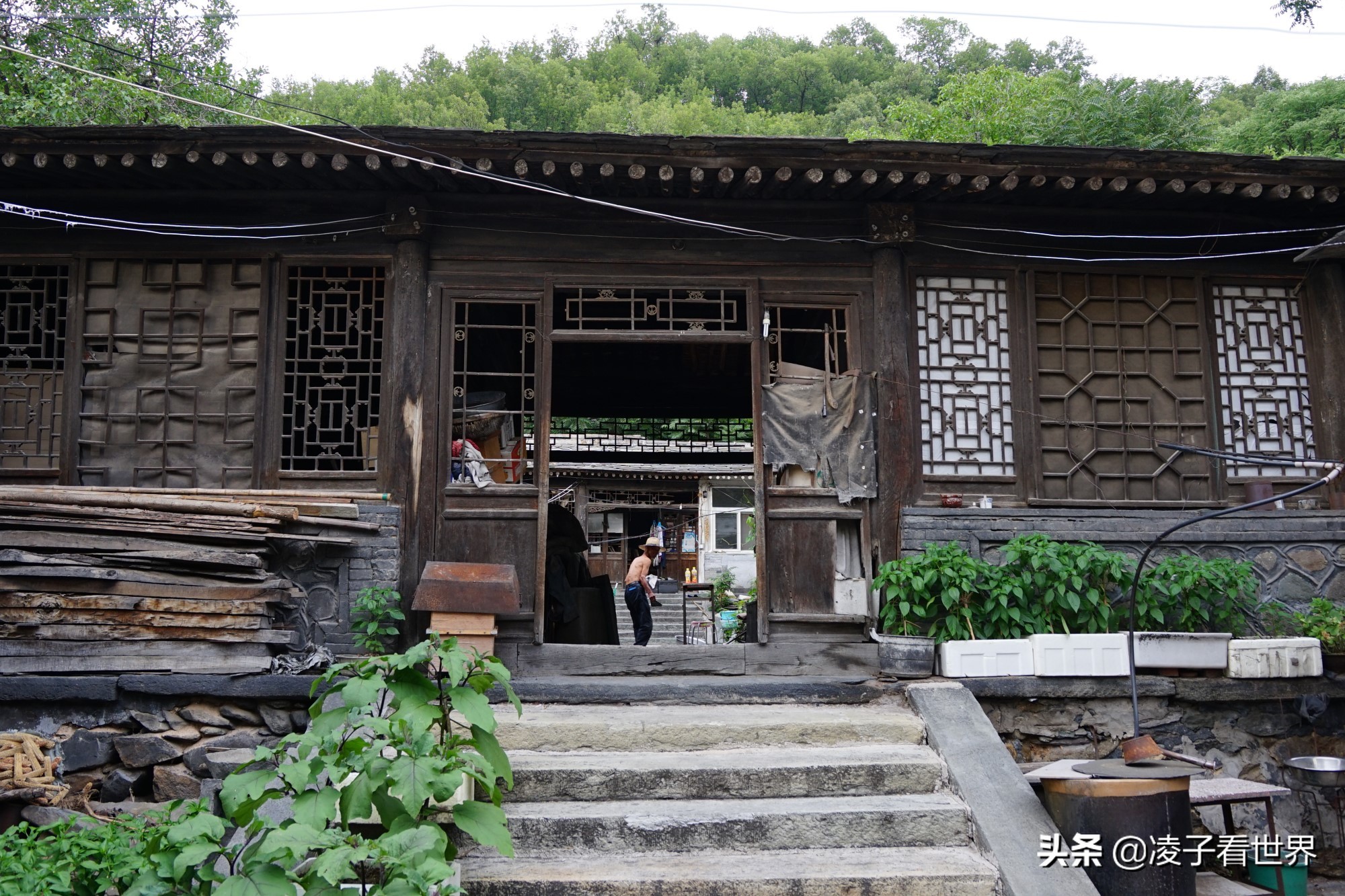 逃离北京40度高温，房山享受22度清凉，看银狐，逛古街吃铁锅炖