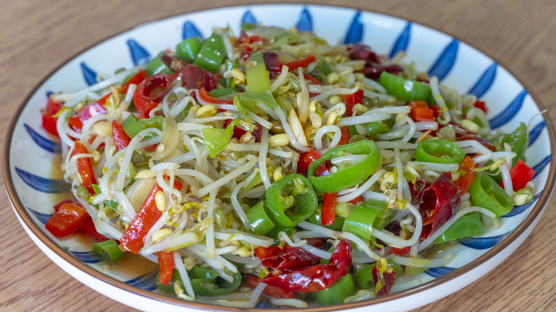 在家怎么发豆芽简单又好吃,自己在家怎么发豆芽最简单