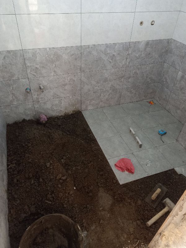 卫生间铺完地砖缝隙变黑怎么处理,新房卫生间地砖重新铺设