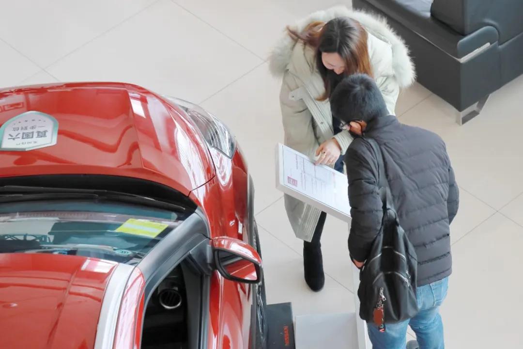 视觉|一家东风南方4S店复工前的日常