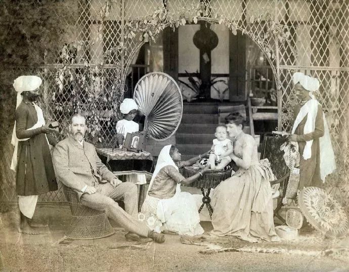 童仆≠奴隶,小贵族不如做童仆,中世纪晚期为何会产生童仆制度?