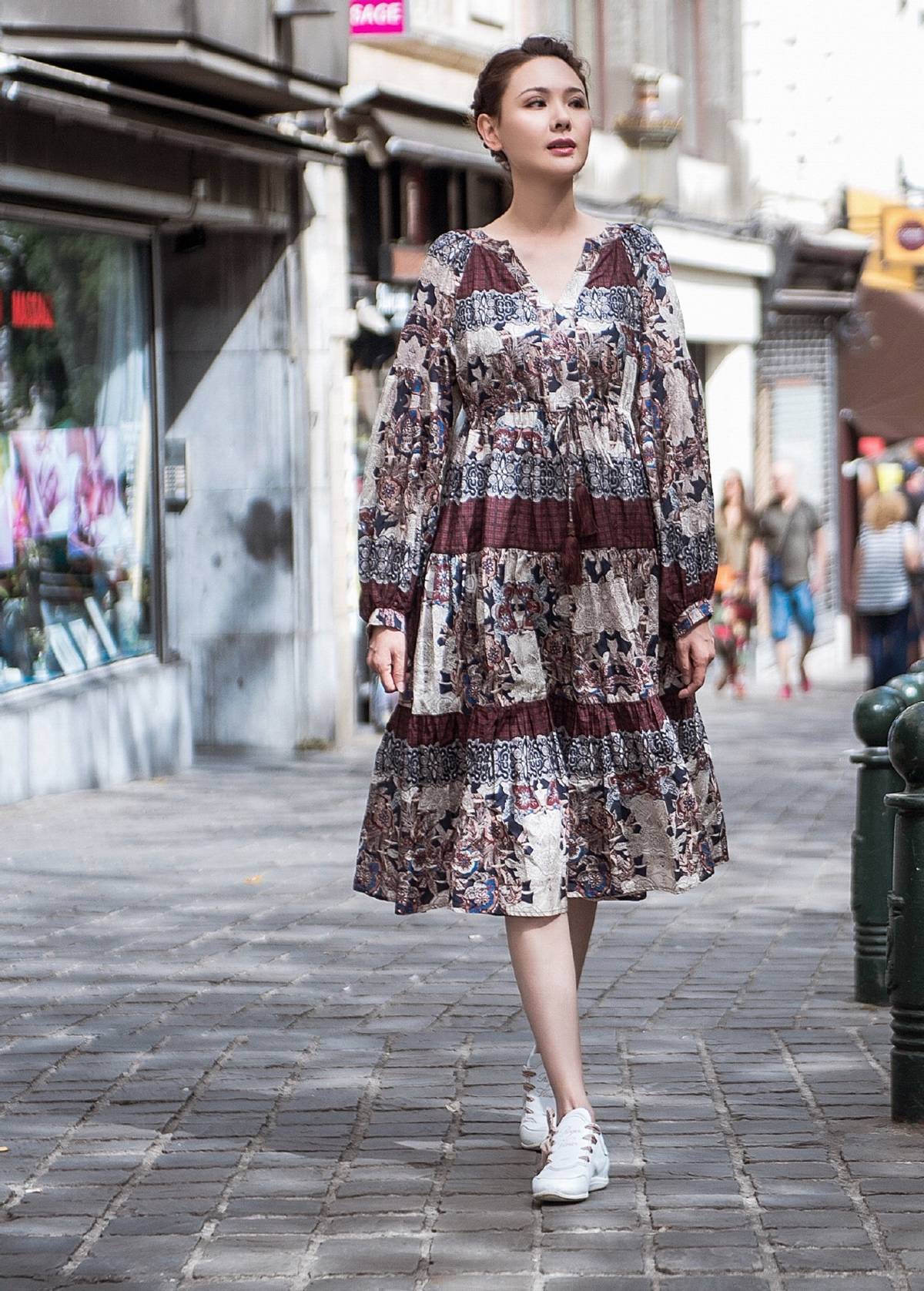 程莉莎穿搭夏天气质套装,程莉莎吊带裙穿搭