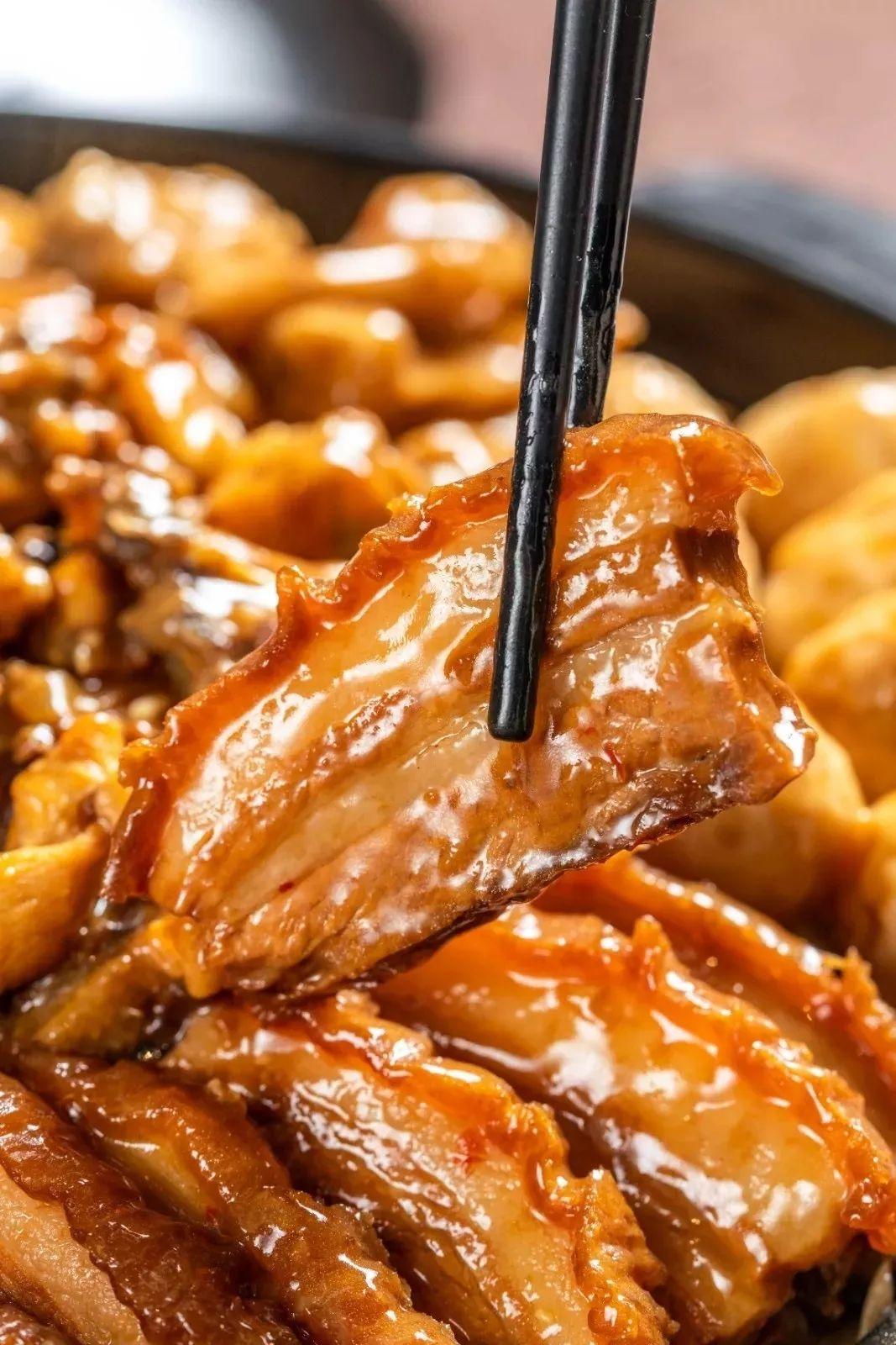 4000m²「平价海鲜」，还藏了个老广早茶，鸡煲、羊肉、虾蟹