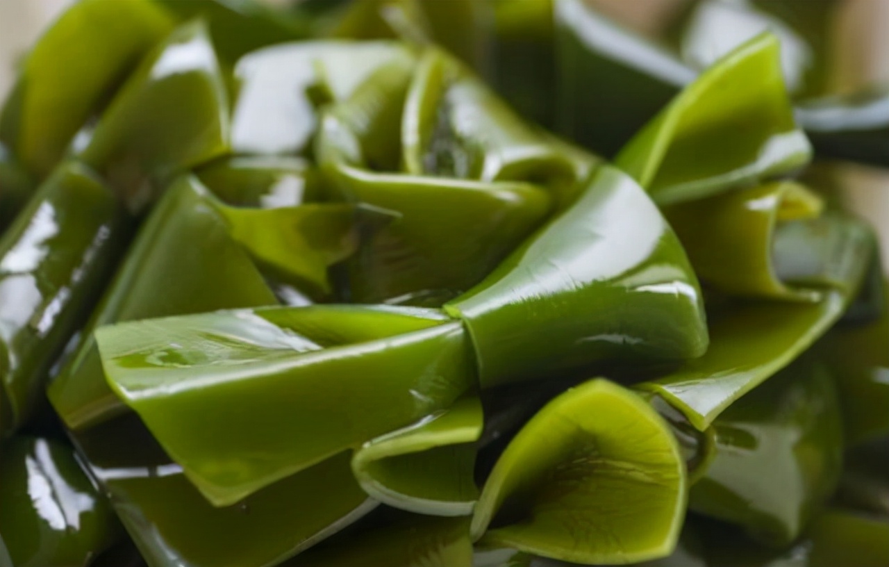 老年人补充的叶酸和孕妇的一样吗,孕妇叶酸补充多了有什么危害