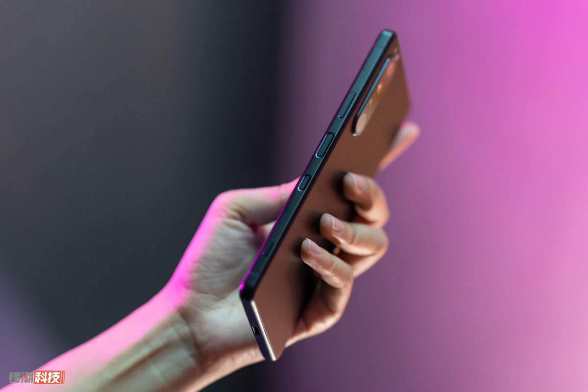 xperia1iii和xperia5iii区别,索尼xperia1iii微单微距