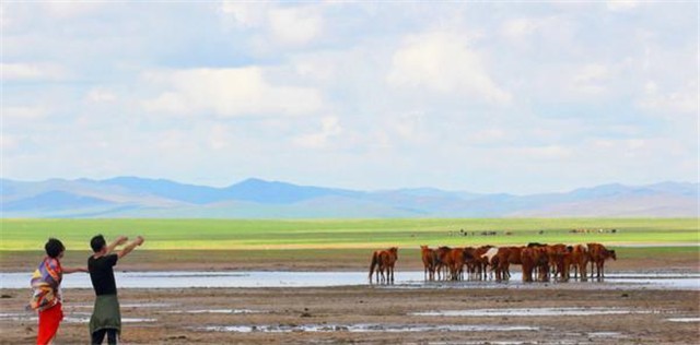 真实的蒙古人情况:扎堆去首都,买不起房子,就住在蒙古包里