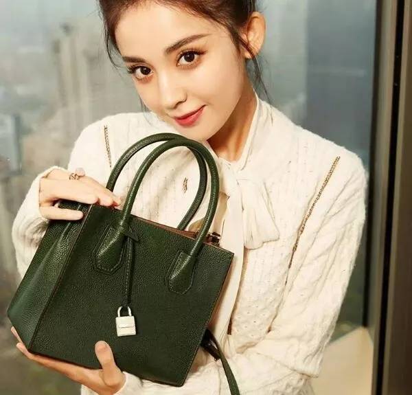 老铁放肆购!潮牌1~3折起,衣麦仓哈尔滨银泰店被时尚咖“攻陷”