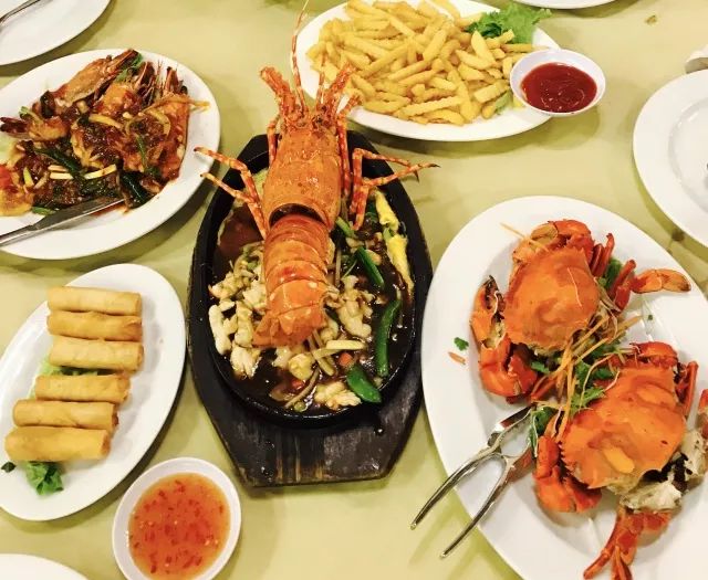 马来西亚之旅非常愉快,大玲子带爸妈去旅行马来西亚