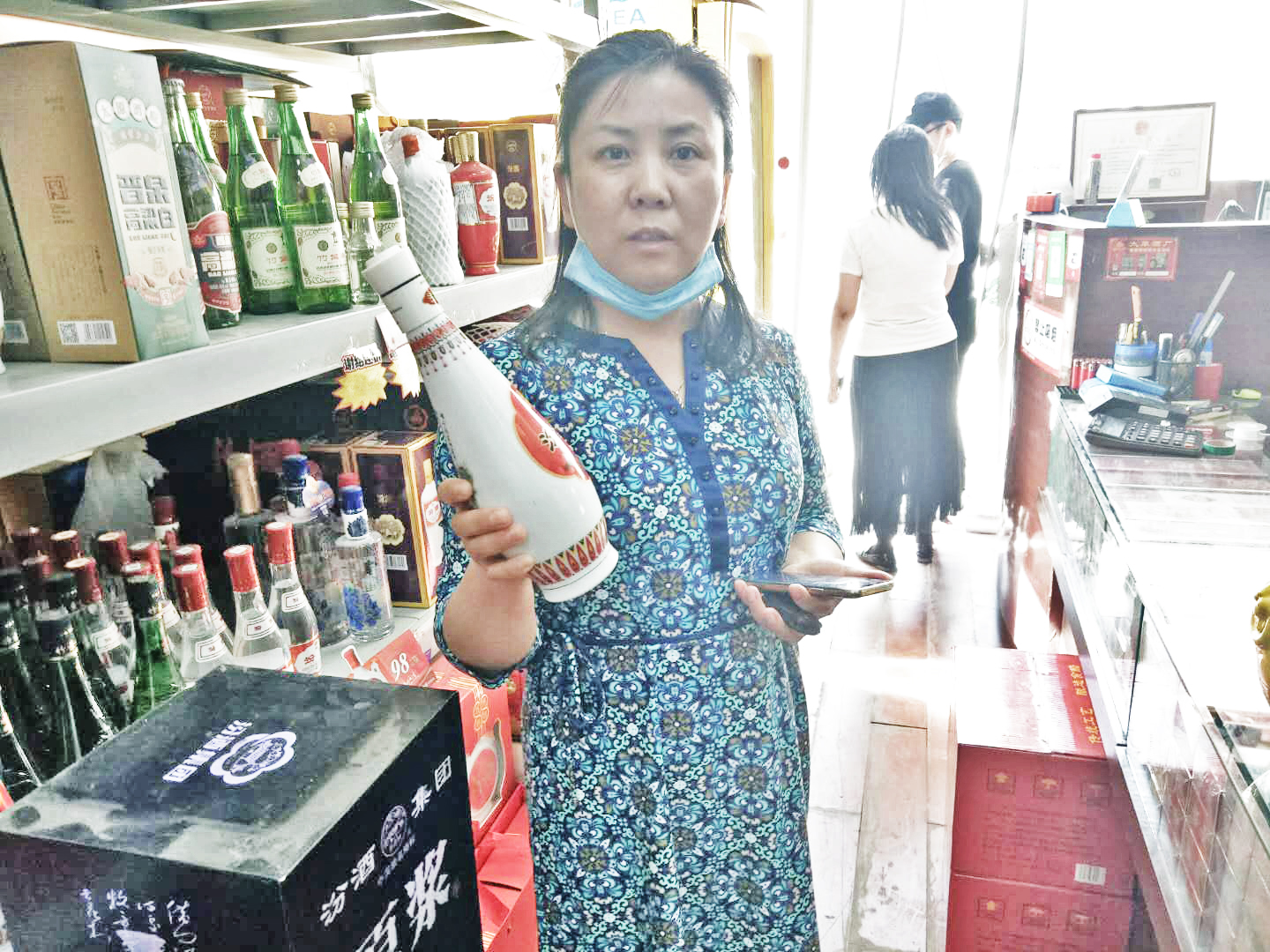 前几年很火的一款汾酒！好喝不贵，设计很上档次，天天喝也喝得起