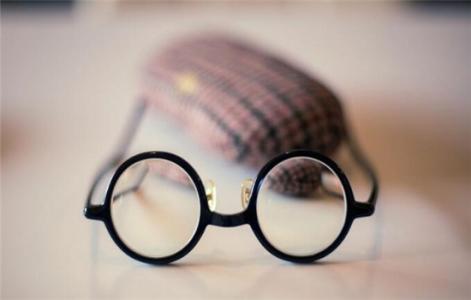 眼镜店即将装修好怎么宣传,加盟眼镜店需要什么条件