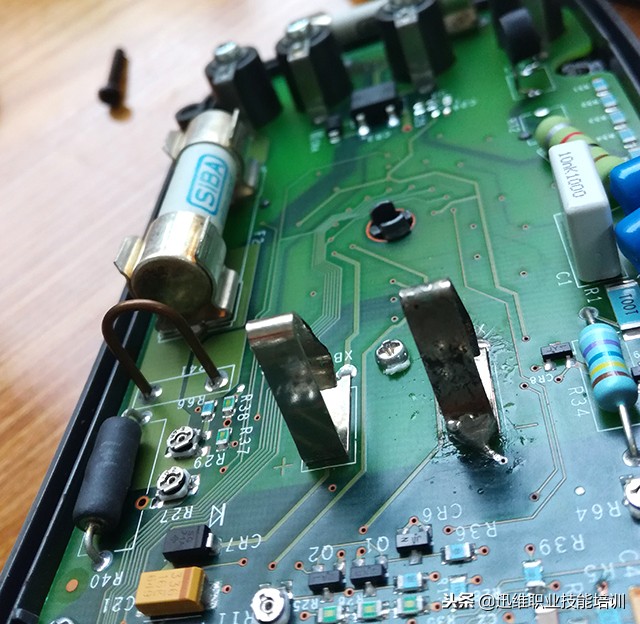 fluke万用表15b+和18b+的区别,fluke万用表15b功能