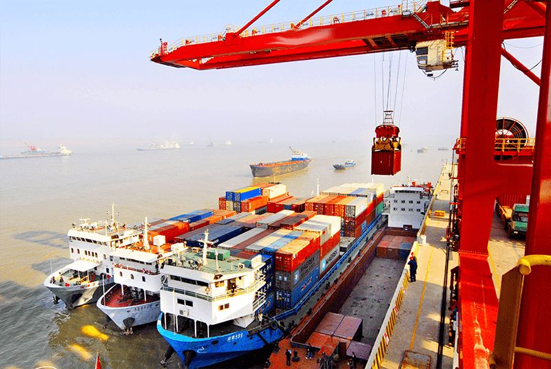 区域性国际贸易分拨首单业务在珠港澳货栈正式通关