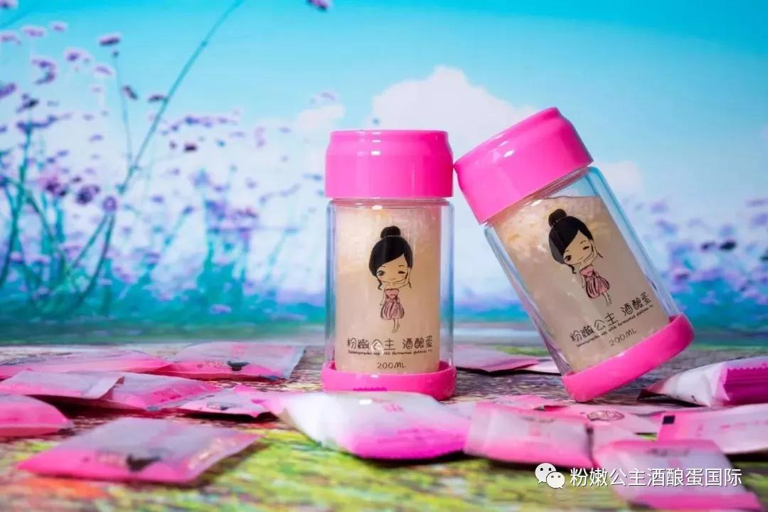 女性高低胸怎么改善,发育期间胸大小变化