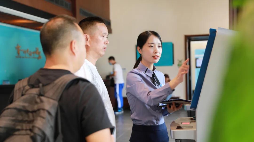 鏅烘収澶ц剳缁艰壓,鏅烘収澶ц剳鑺傜洰