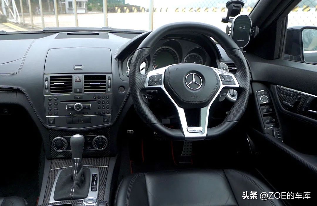 v8大排量奔驰,v8大排量发动机感受