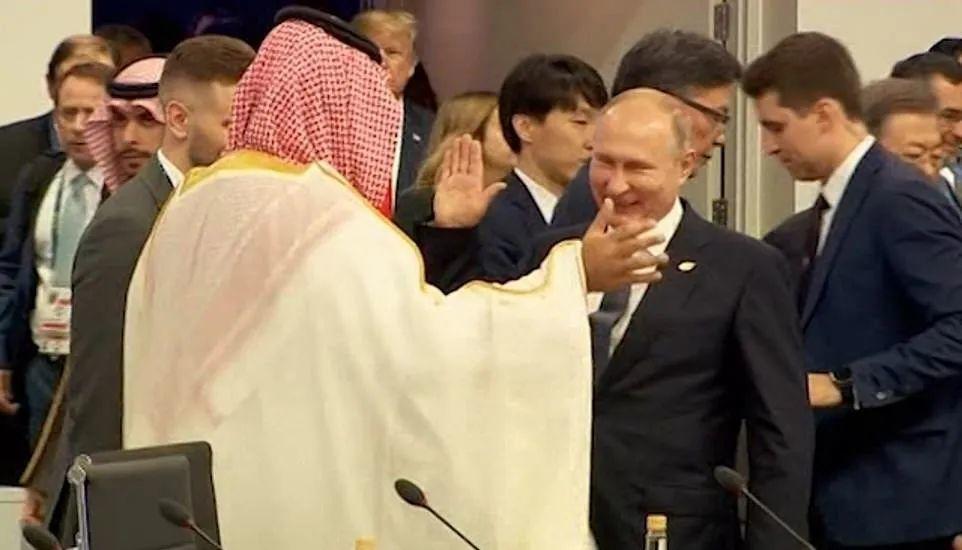 油价十八年来最低，但沙特为什么不肯多卖给中国？