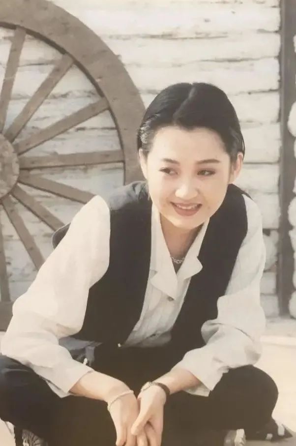 许晴52岁少女感十足,许晴52岁像25岁
