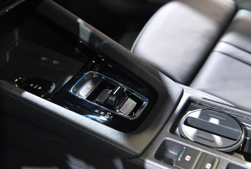 斯柯达明锐金色2019尾标带字母,斯柯达全新明锐19款