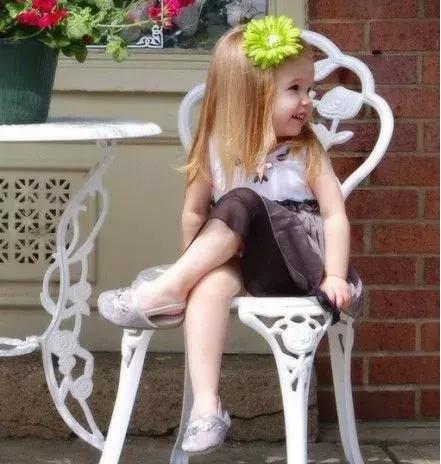 小孩腿型和坐姿有关系吗,孩子长短腿是什么原因引起的