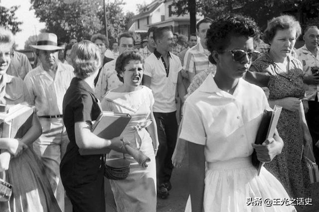 没有美元别做美国梦？世界第一的美国，教育为什么那么贵