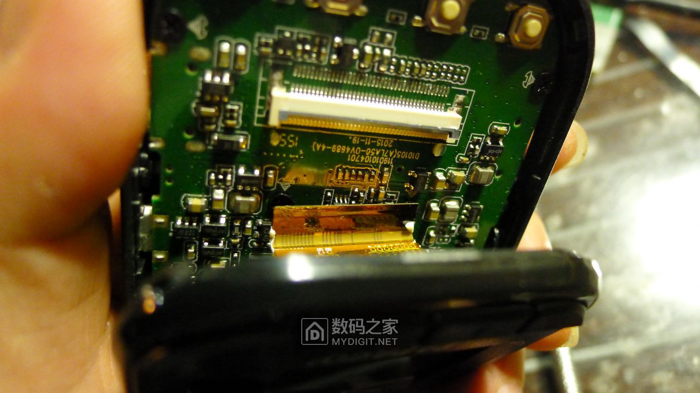 PAPAGO行车记录仪GoSafe535拆解，电源接反故障维修及思路分享