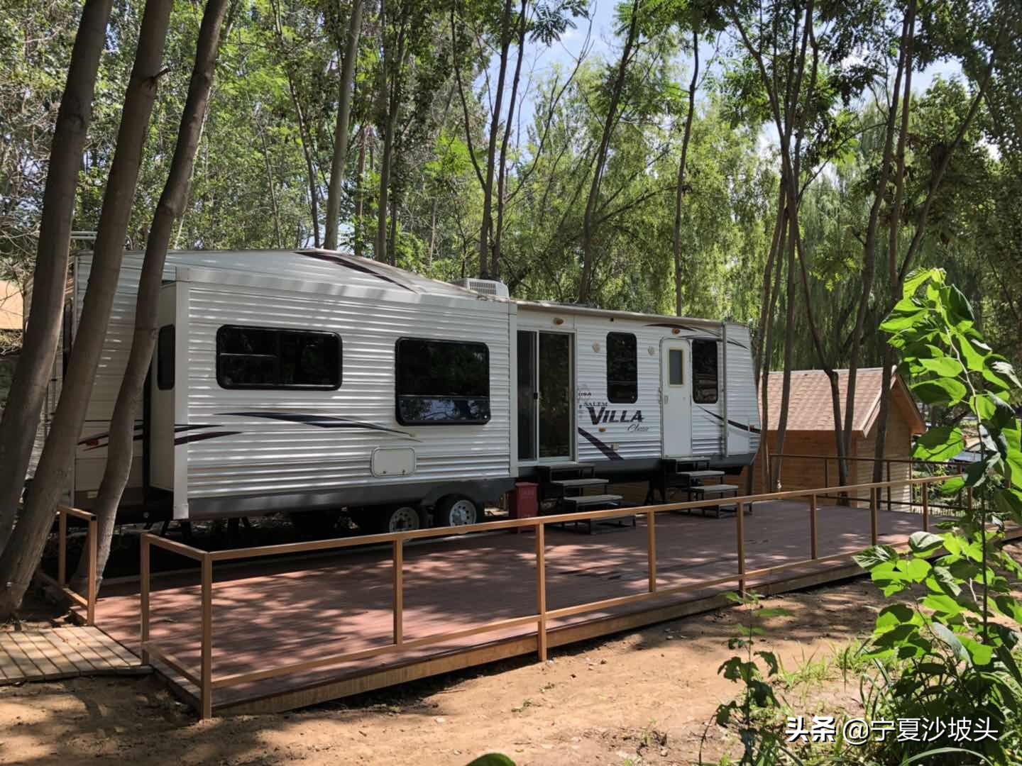 沙漠绿洲沙坡头旅游攻略,沙坡头住宿看星空